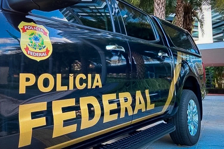 Operação Sem Desconto: PF mira lavagem de dinheiro em fraudes do INSS
